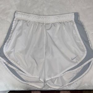 NIKE TEMPO SHORTS